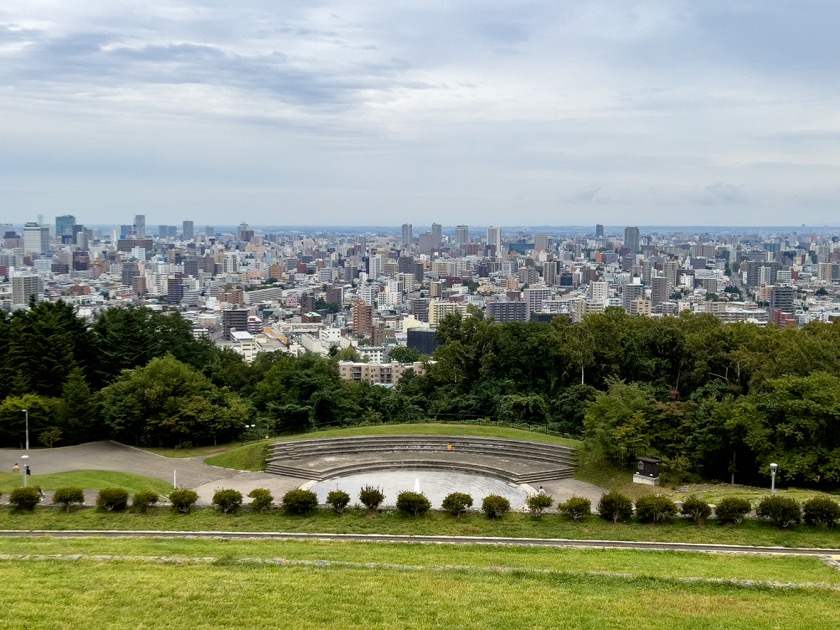 札幌中心部の遠景(旭山記念公園)