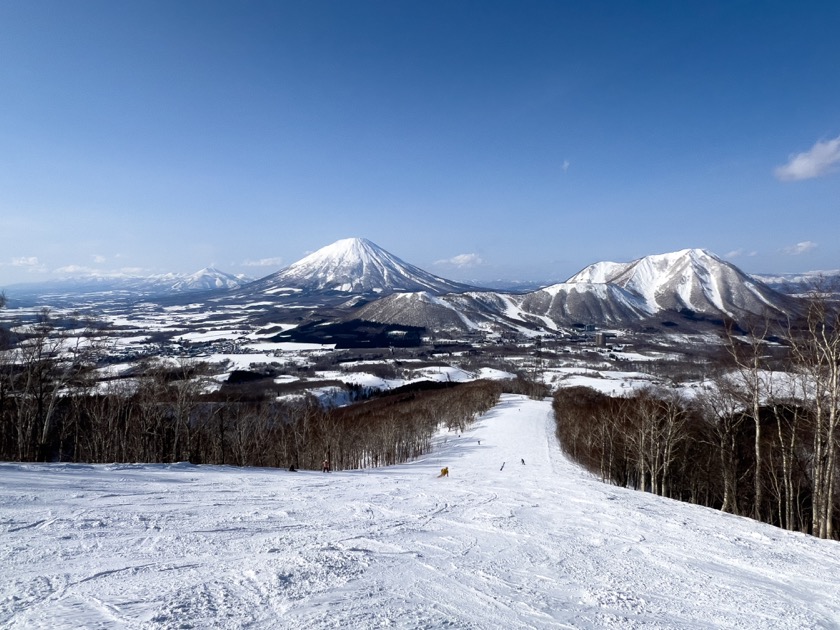 ルスツリゾート(イゾラ)から見る羊蹄山